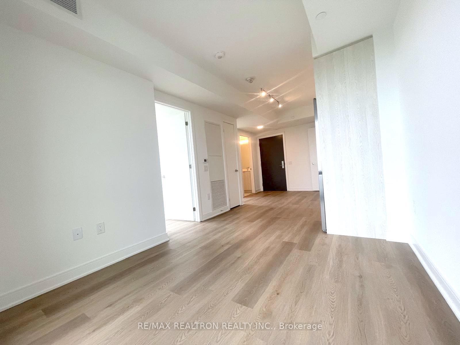86 Dundas Street Unit 1215 photo 6