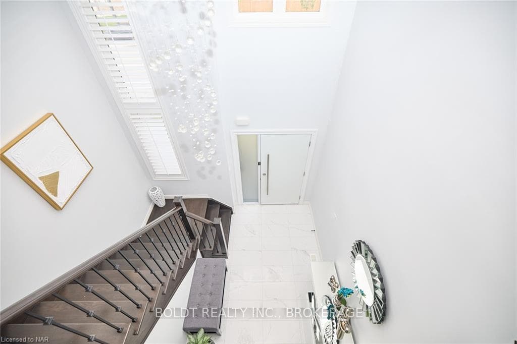 127 DENNIS Drive photo 17