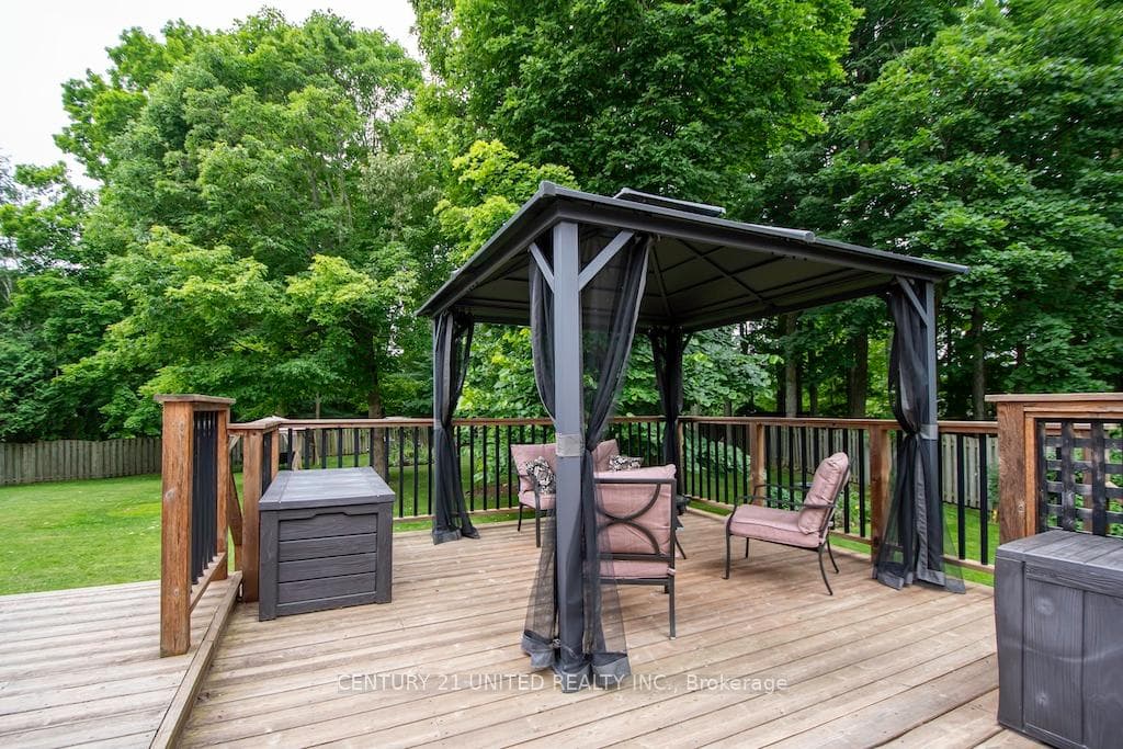 55 Cooper Court photo 35