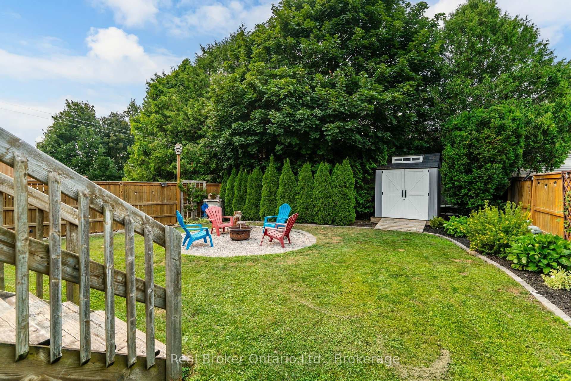 723 Algonquin Drive photo 36