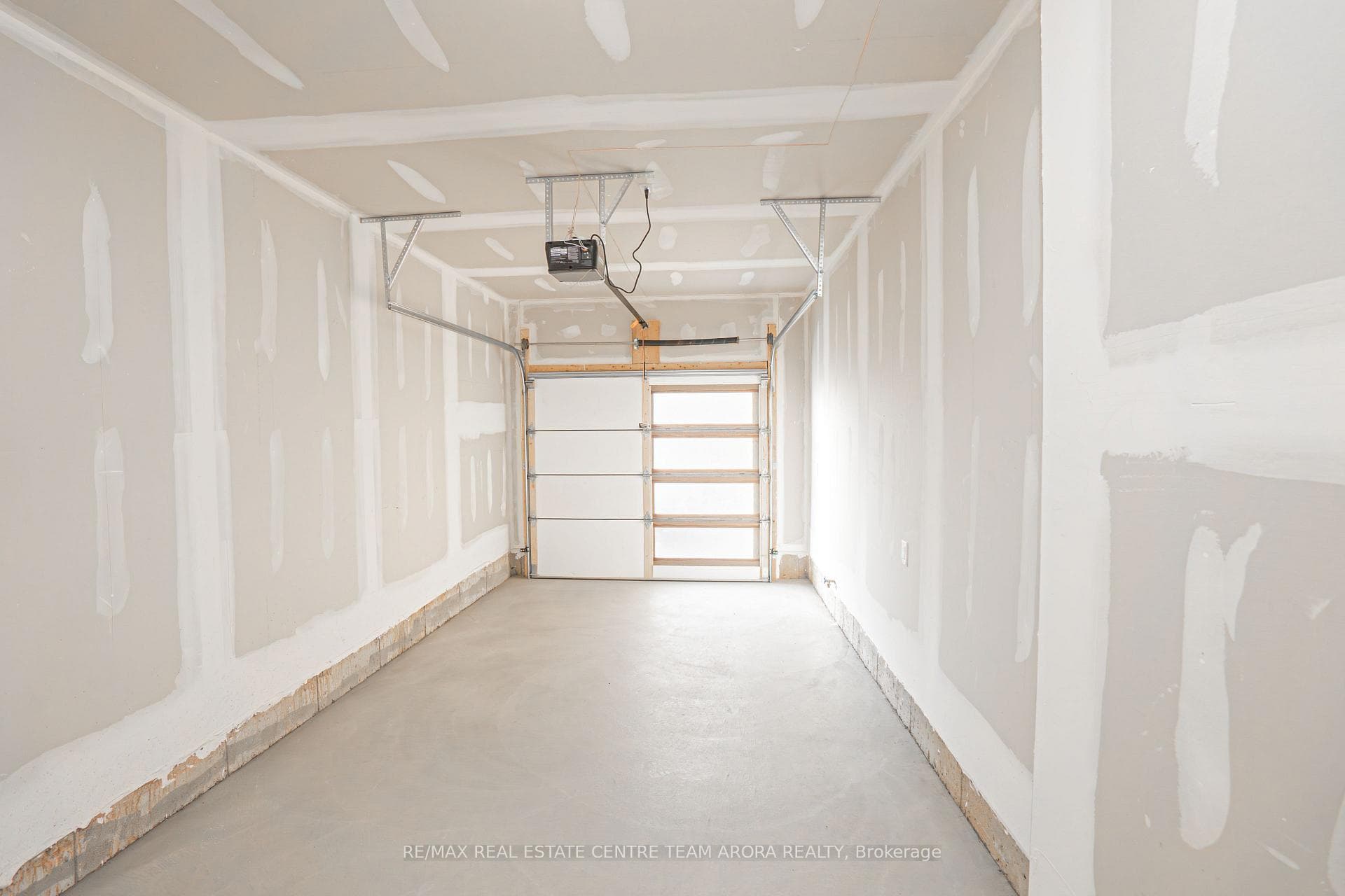 15 Blacklock Street Unit 14 photo 36
