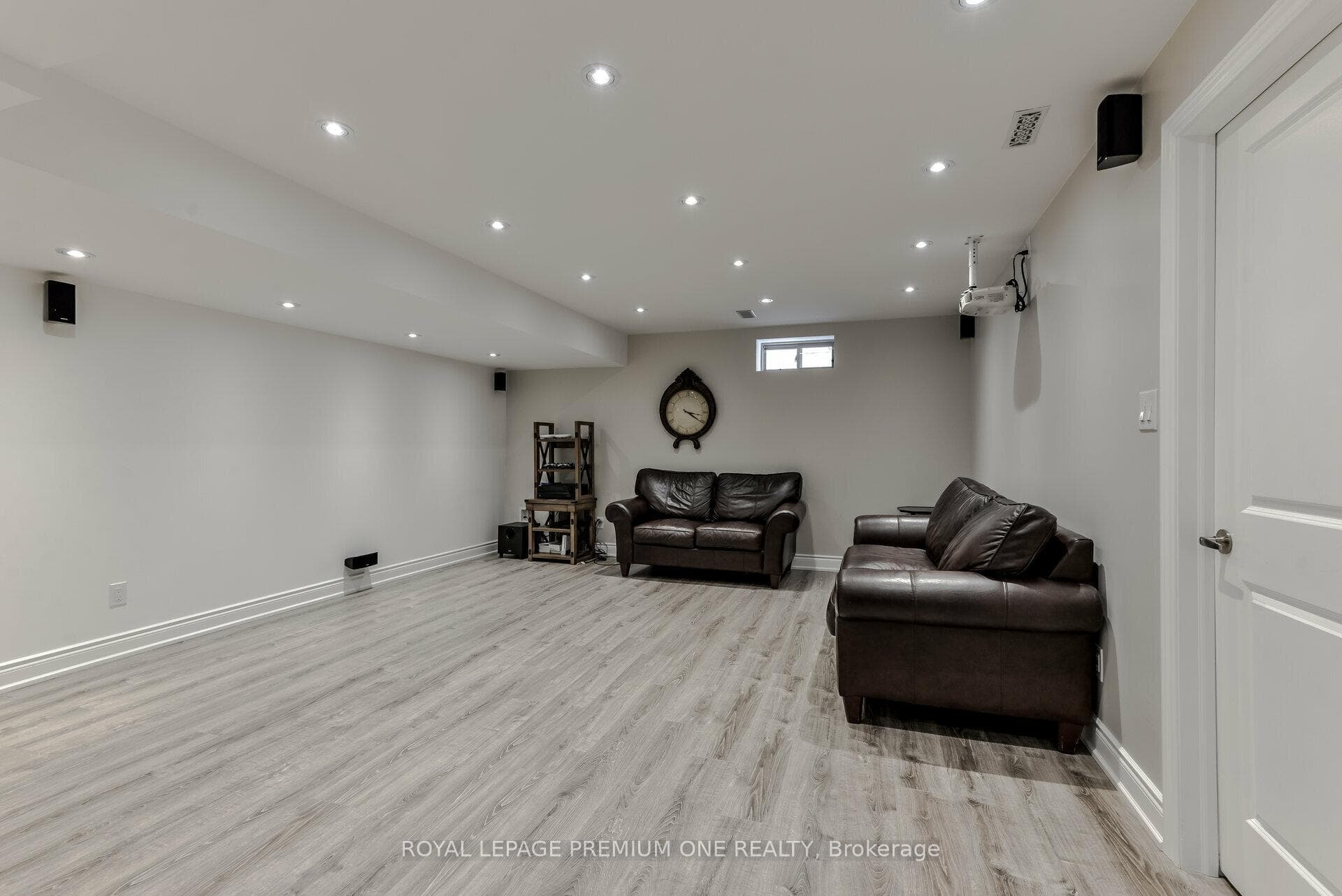 107 Headwind Boulevard photo 41