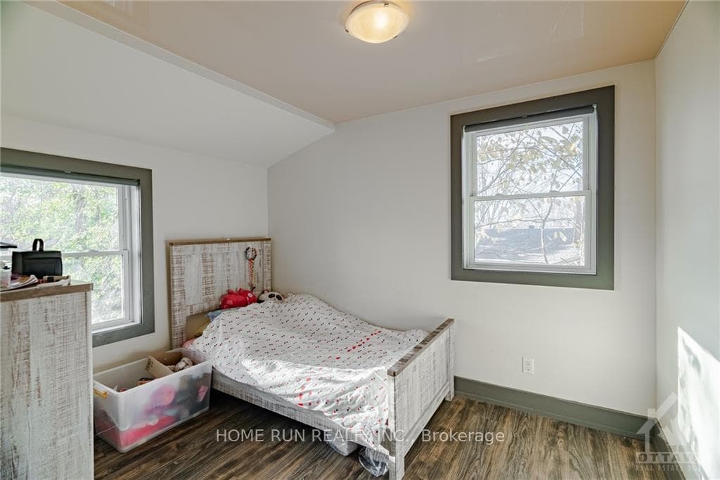 128 CAMELIA Avenue photo 20