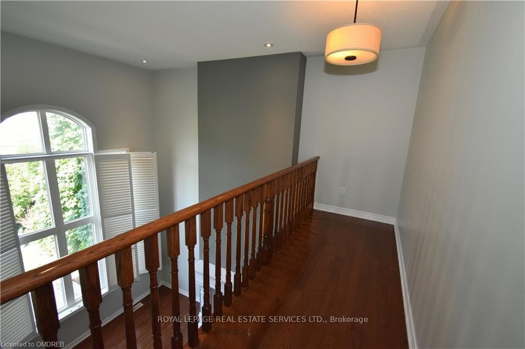 212 Beechtree Crescent photo 19
