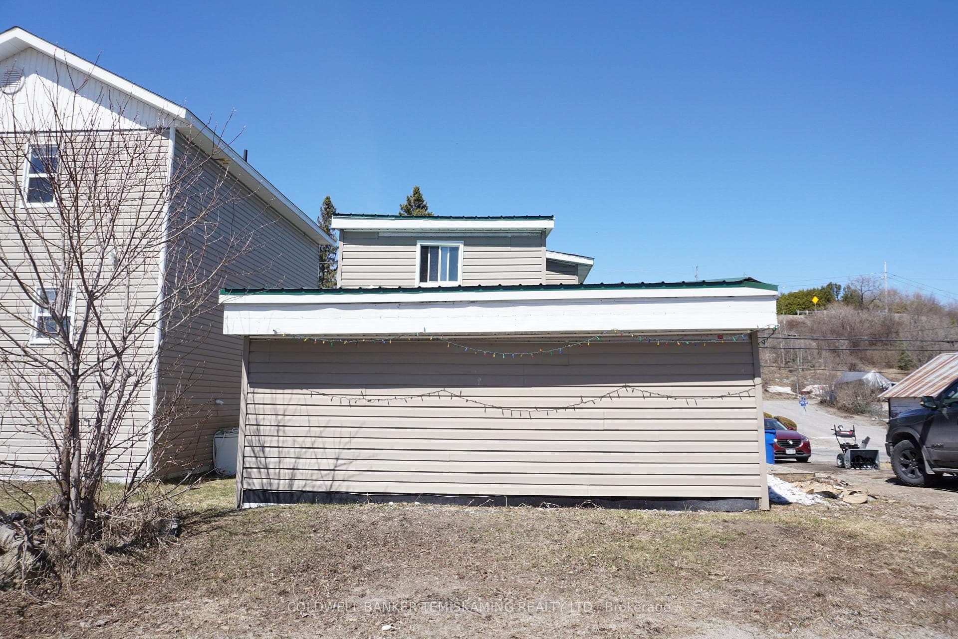 189 LANG Street photo 3