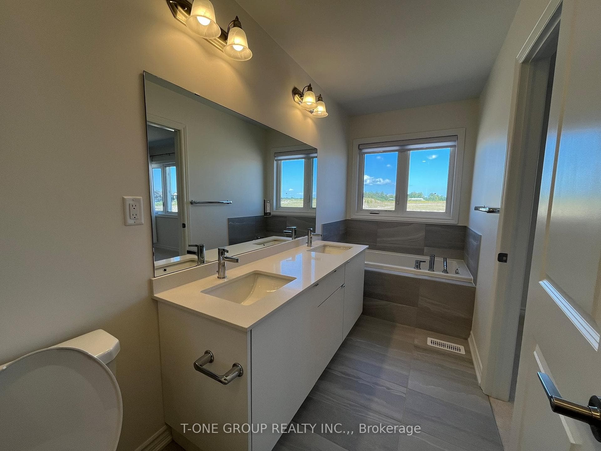 103 Greer Street photo 22