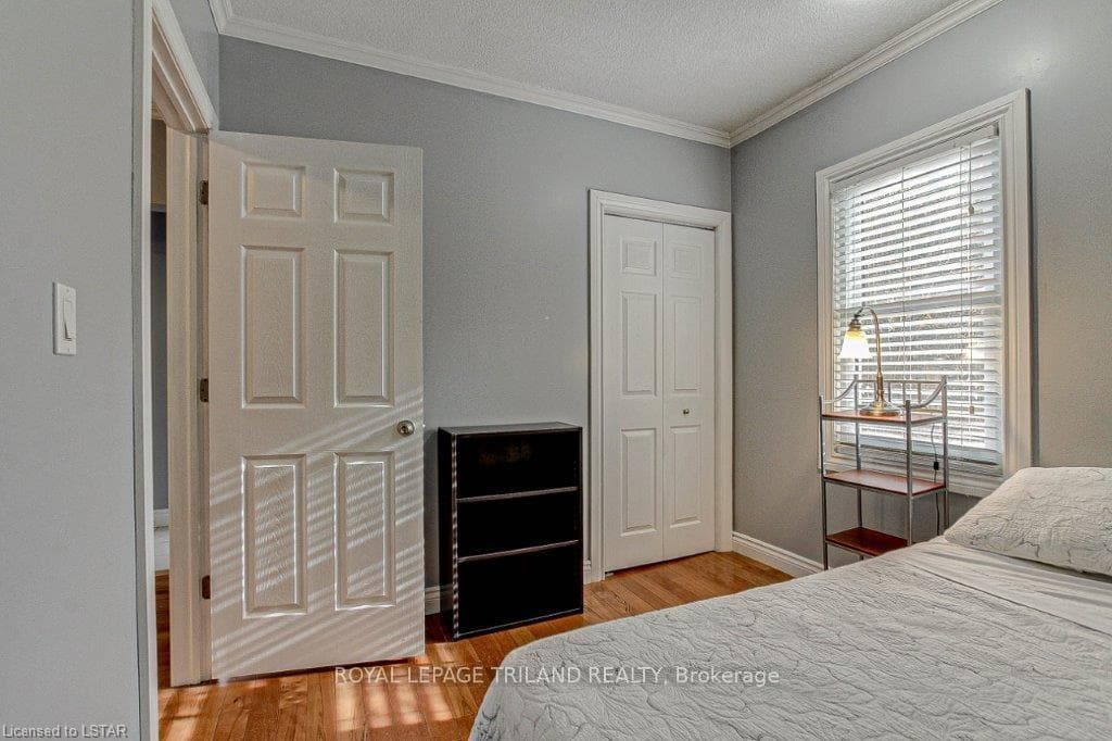 256 EDINBURGH Street photo 15