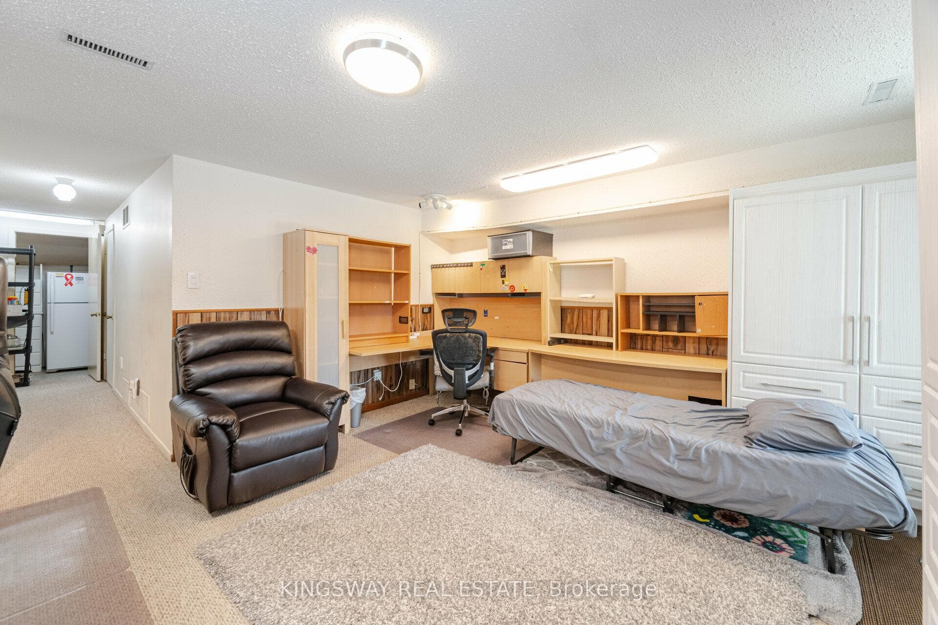 43 Chalfield Lane photo 26