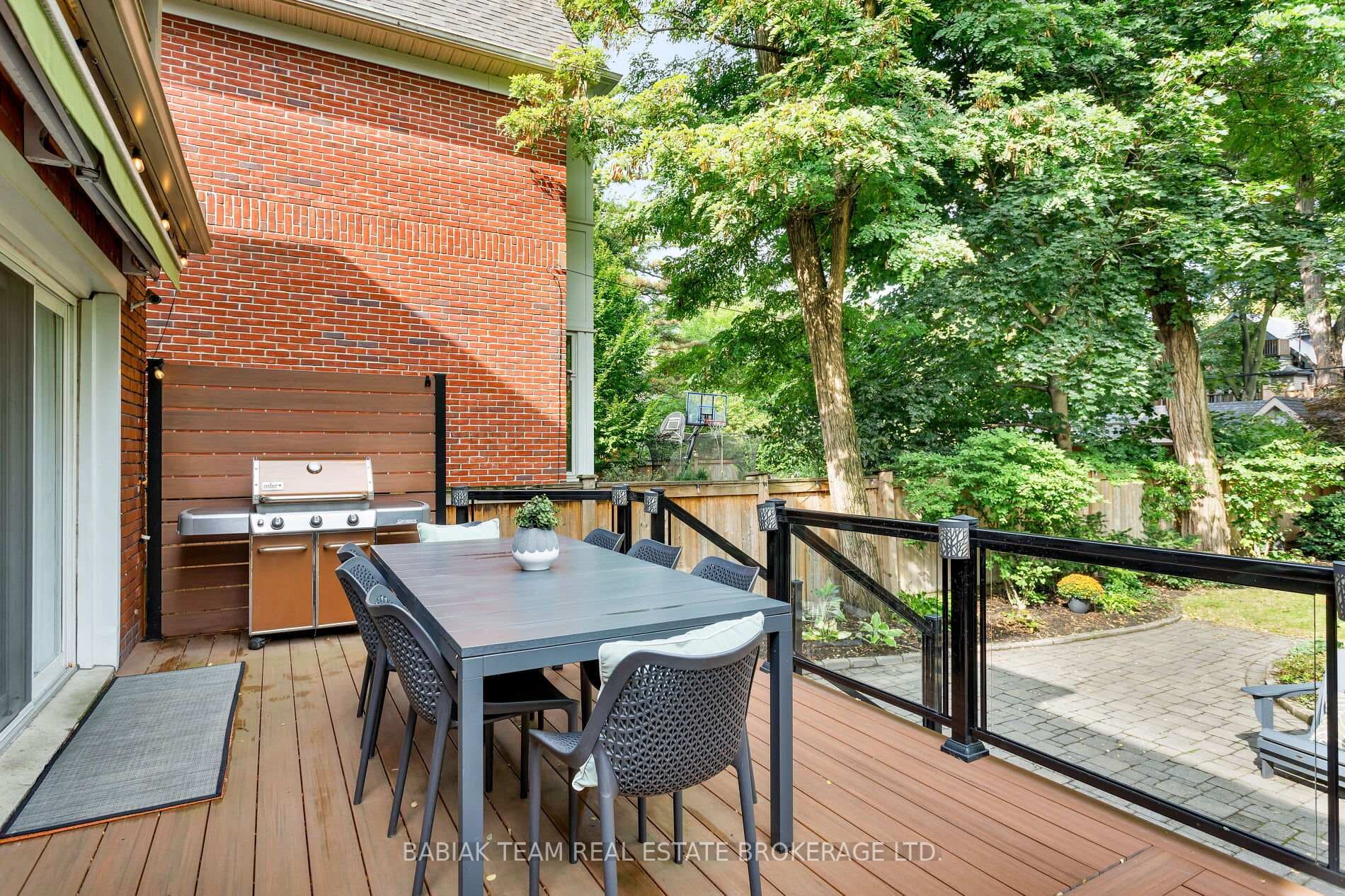 60 Hewitt Avenue photo 45