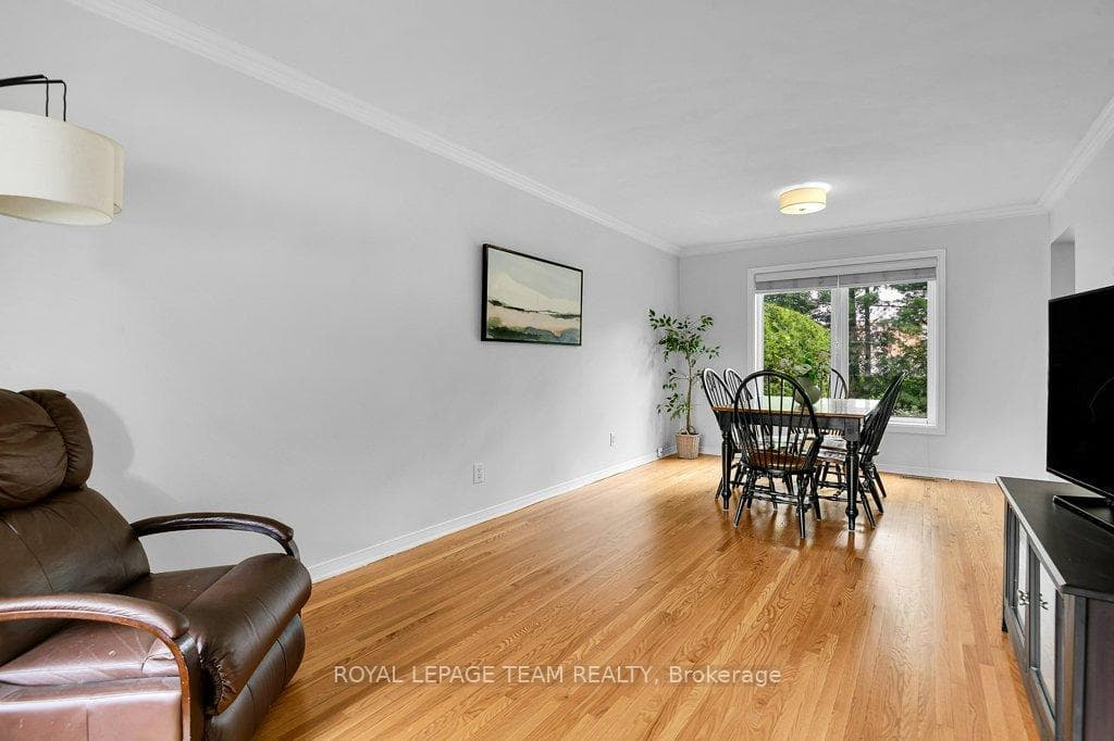 332 Liard Street photo 6
