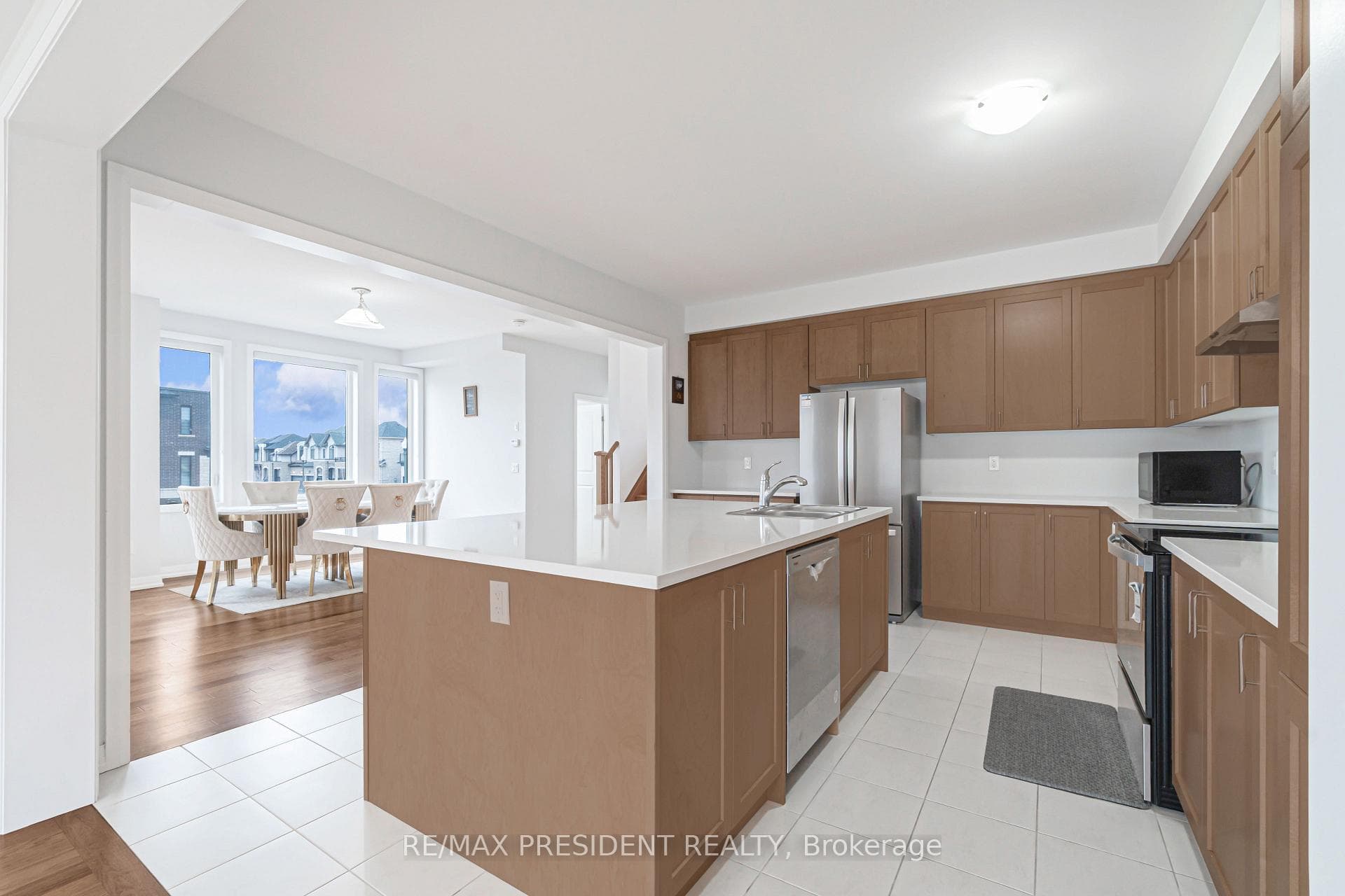 782 Sobeski Avenue photo 13