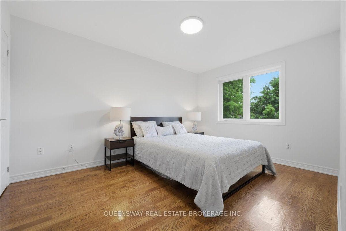83 Floyd Avenue photo 30