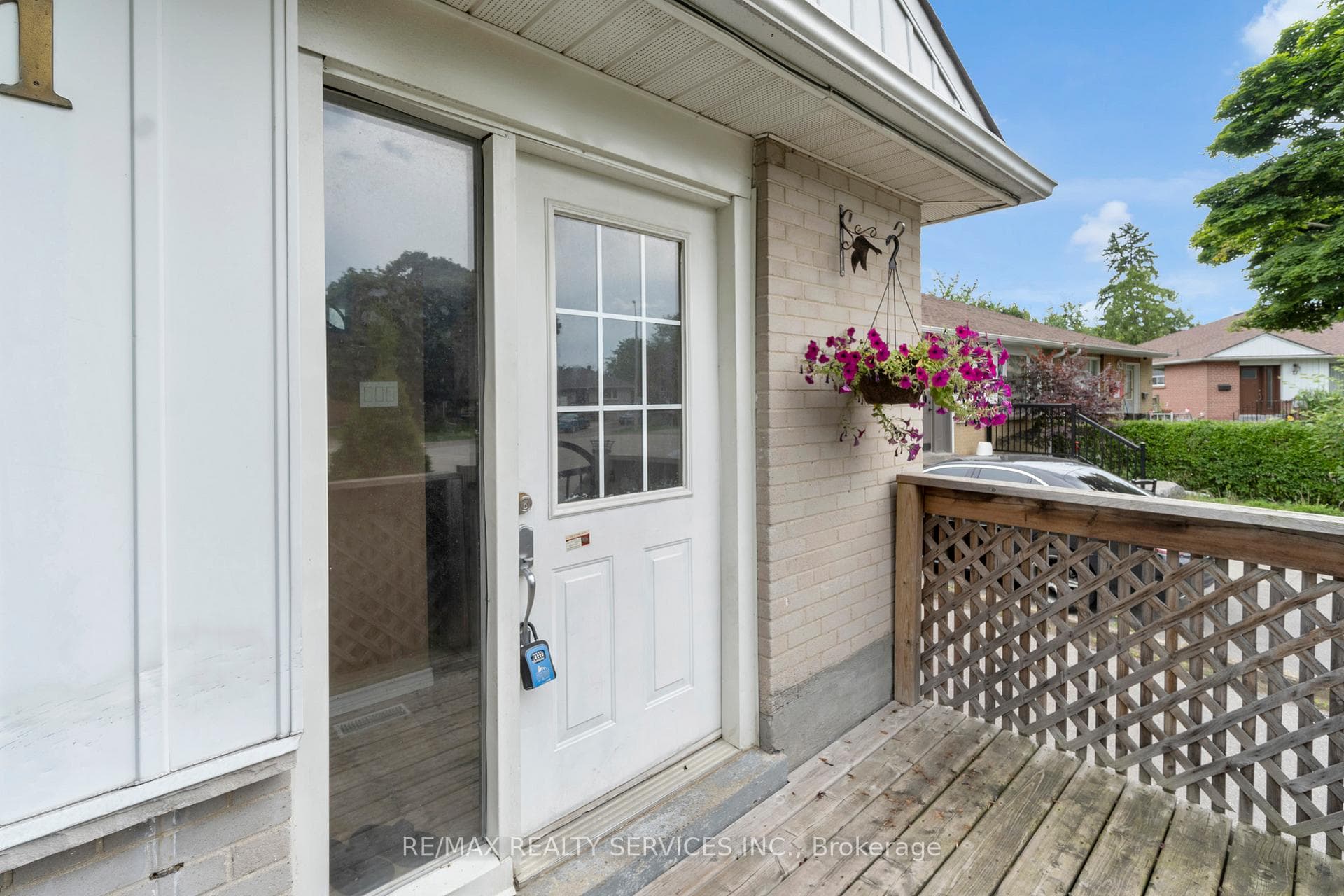 11 Anne Court photo 2
