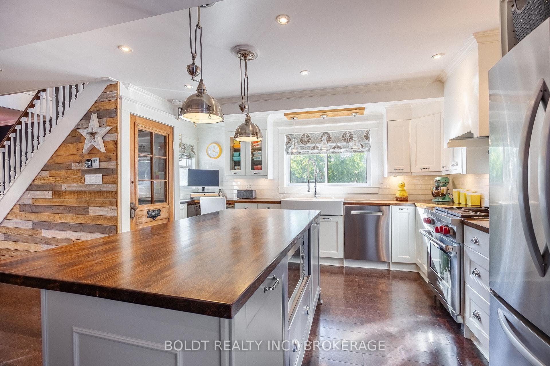536 Thorold Road photo 11