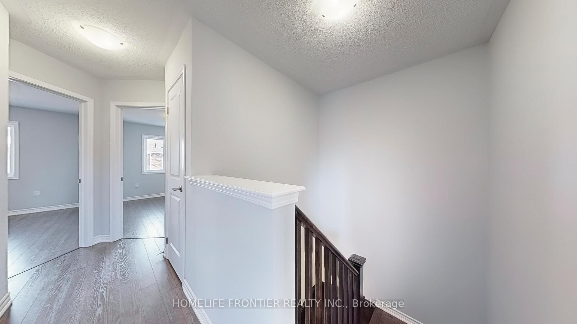 7 Hutt Crescent photo 17