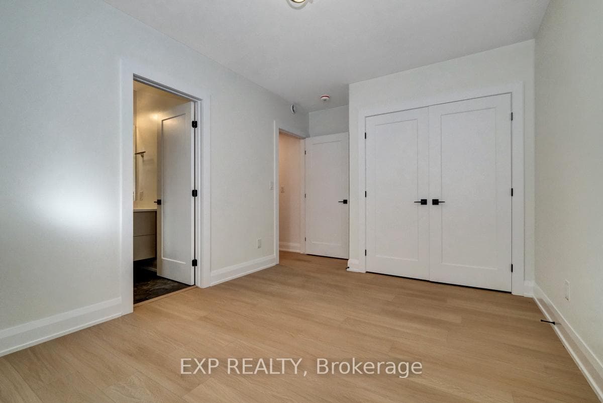 533 BROADHEAD Avenue Unit B photo 13