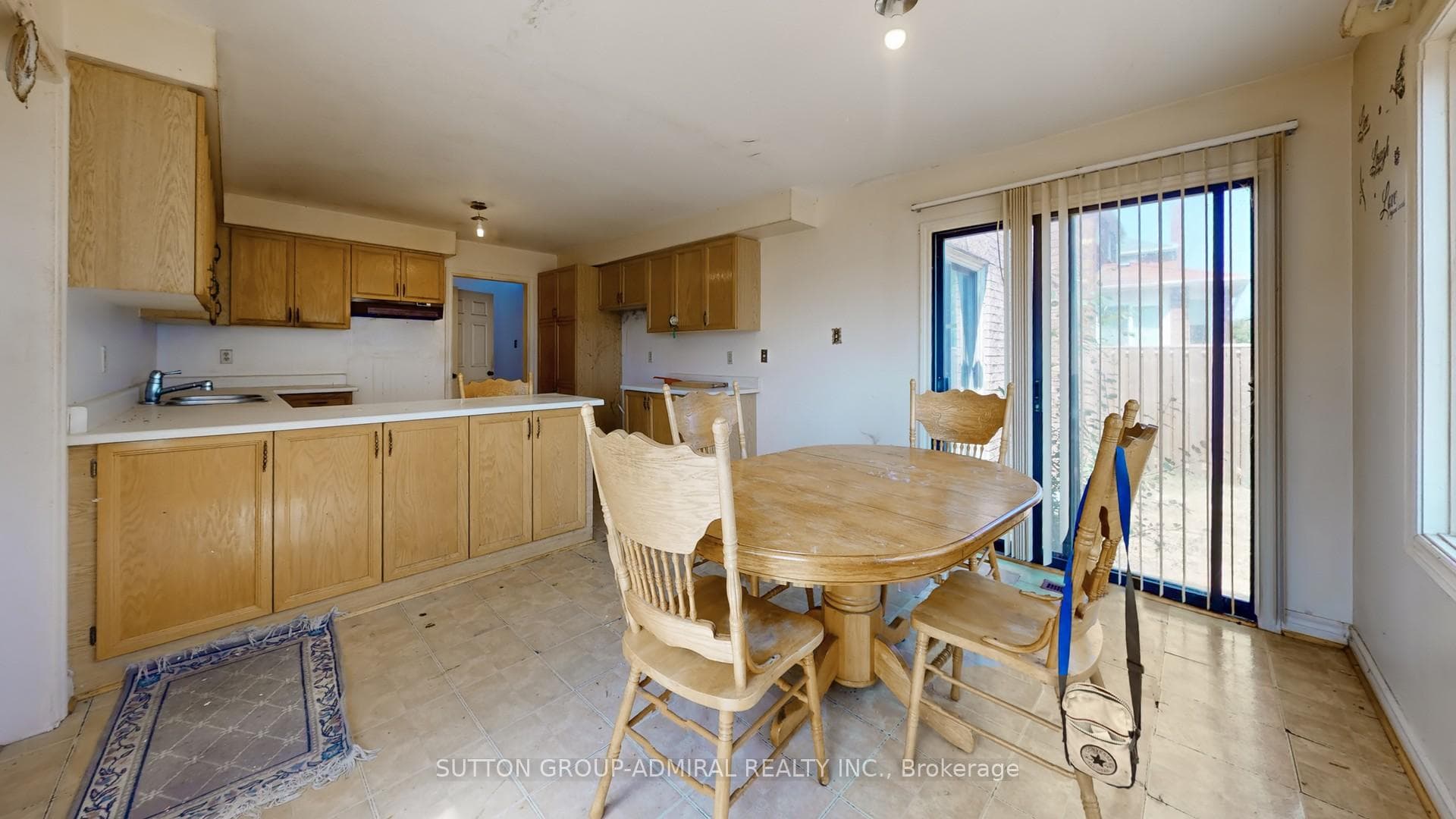 71 Featherstone Avenue photo 12
