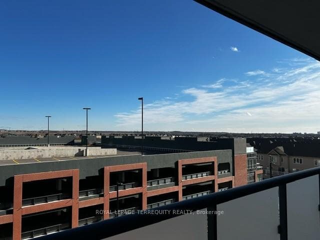 2545 Simcoe Street Unit 421 photo 27