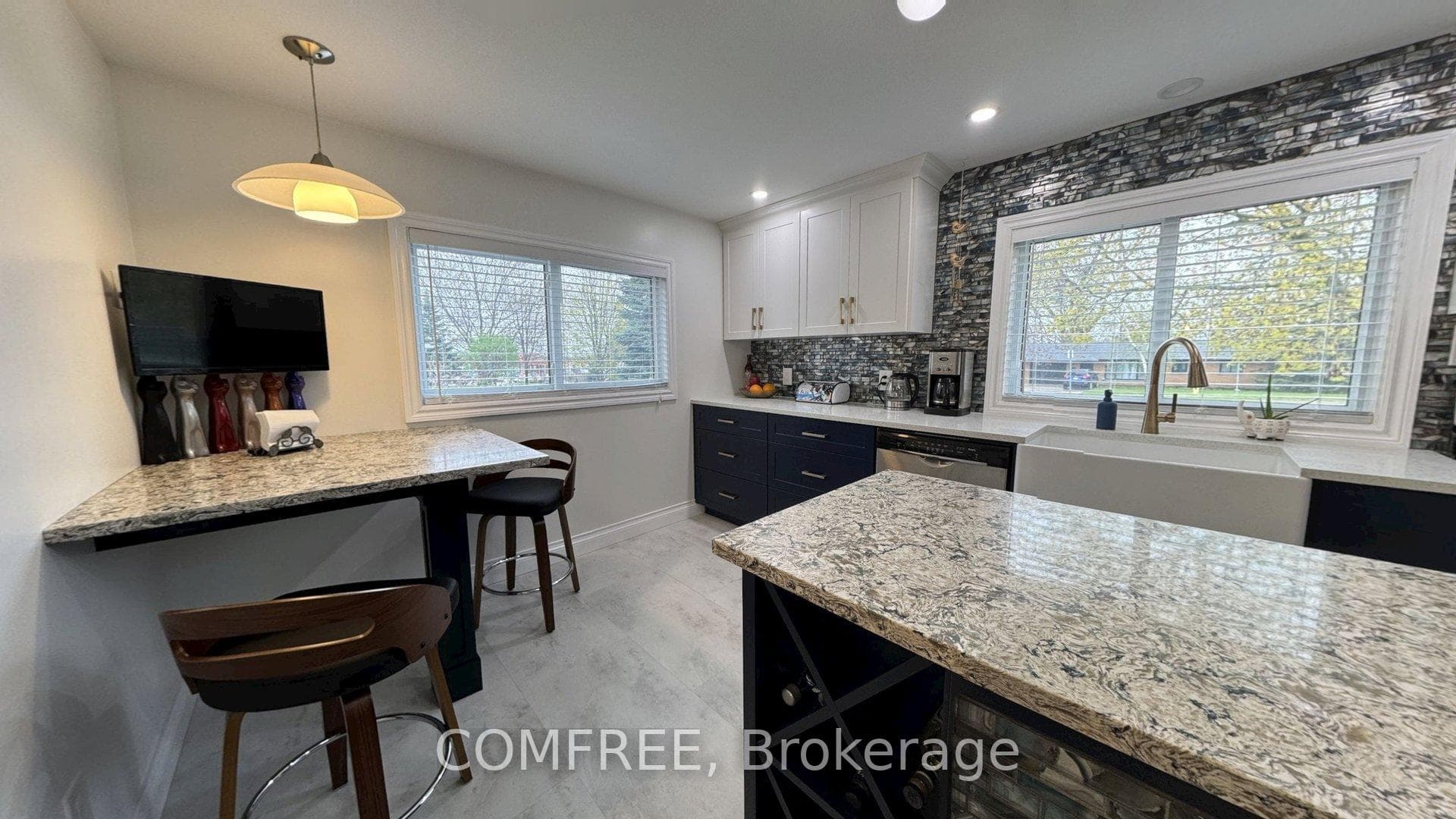 21 Seacliff Drive photo 14