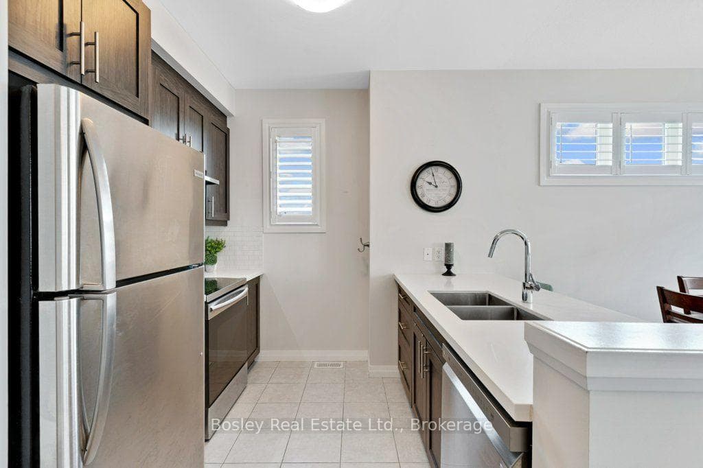 7 Bacon Lane photo 12