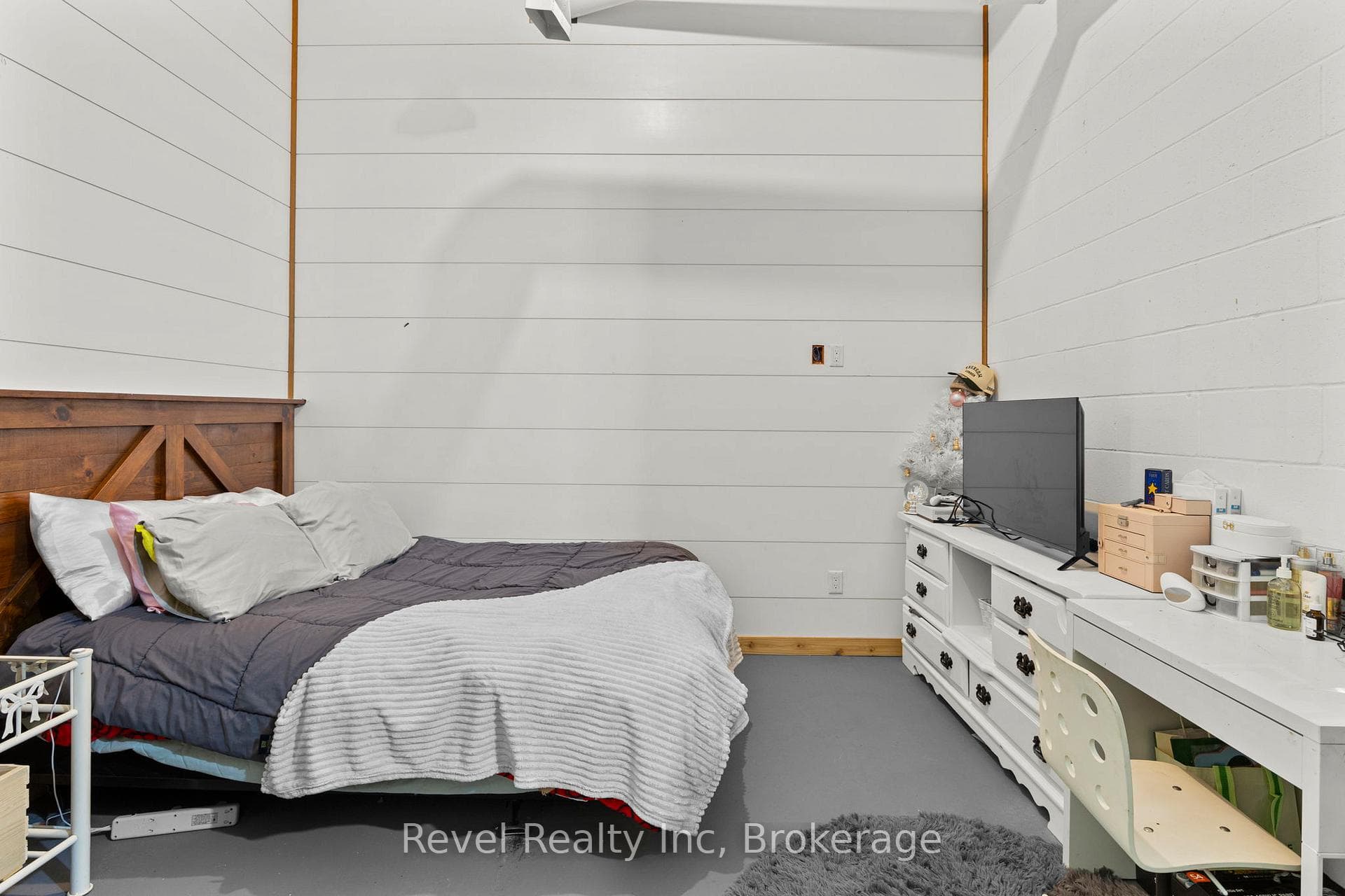 30 Sparrow Road photo 26