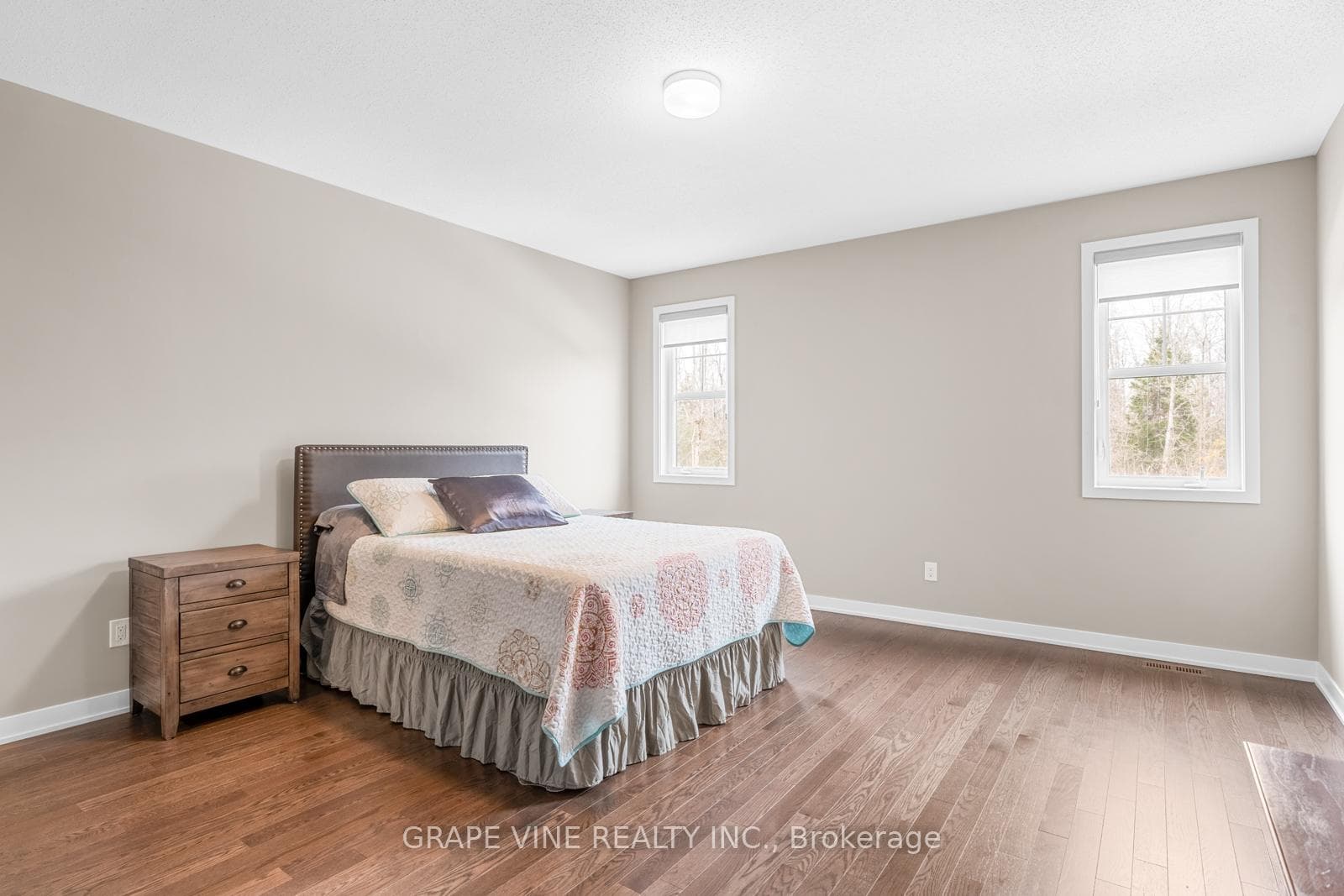 102 Green Ash Avenue photo 23