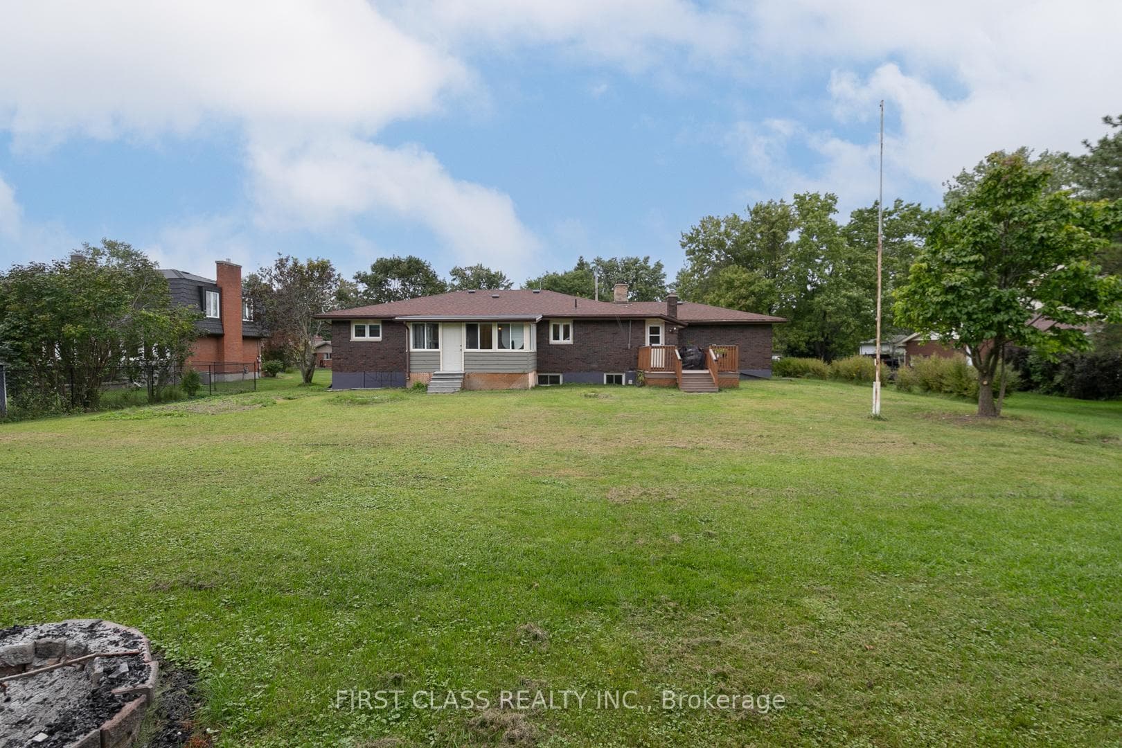 35 Greenfield Park photo 34
