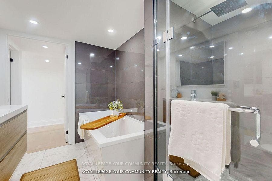 20 Mitchell Avenue photo 21