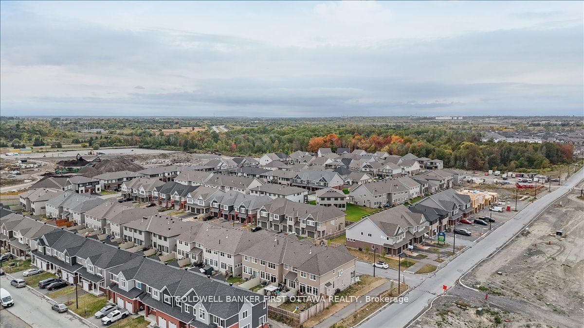 505 Sonmarg Crescent photo 40
