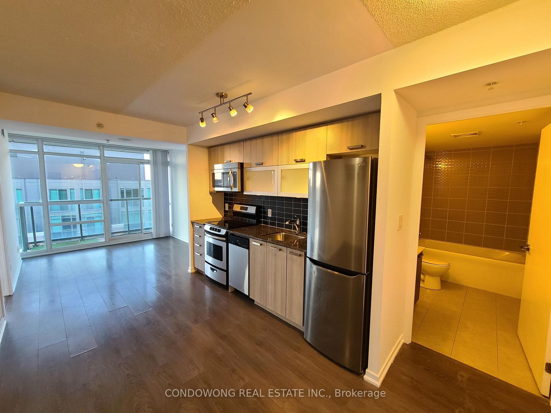 Super Bright & Spacious