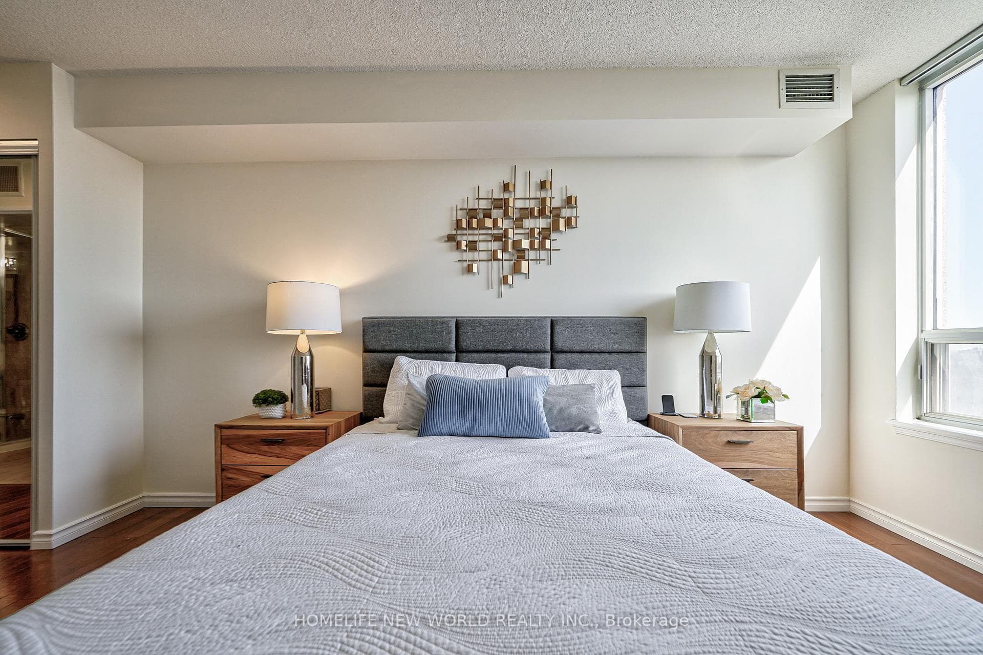 35 Empress Avenue Unit 1602 photo 18