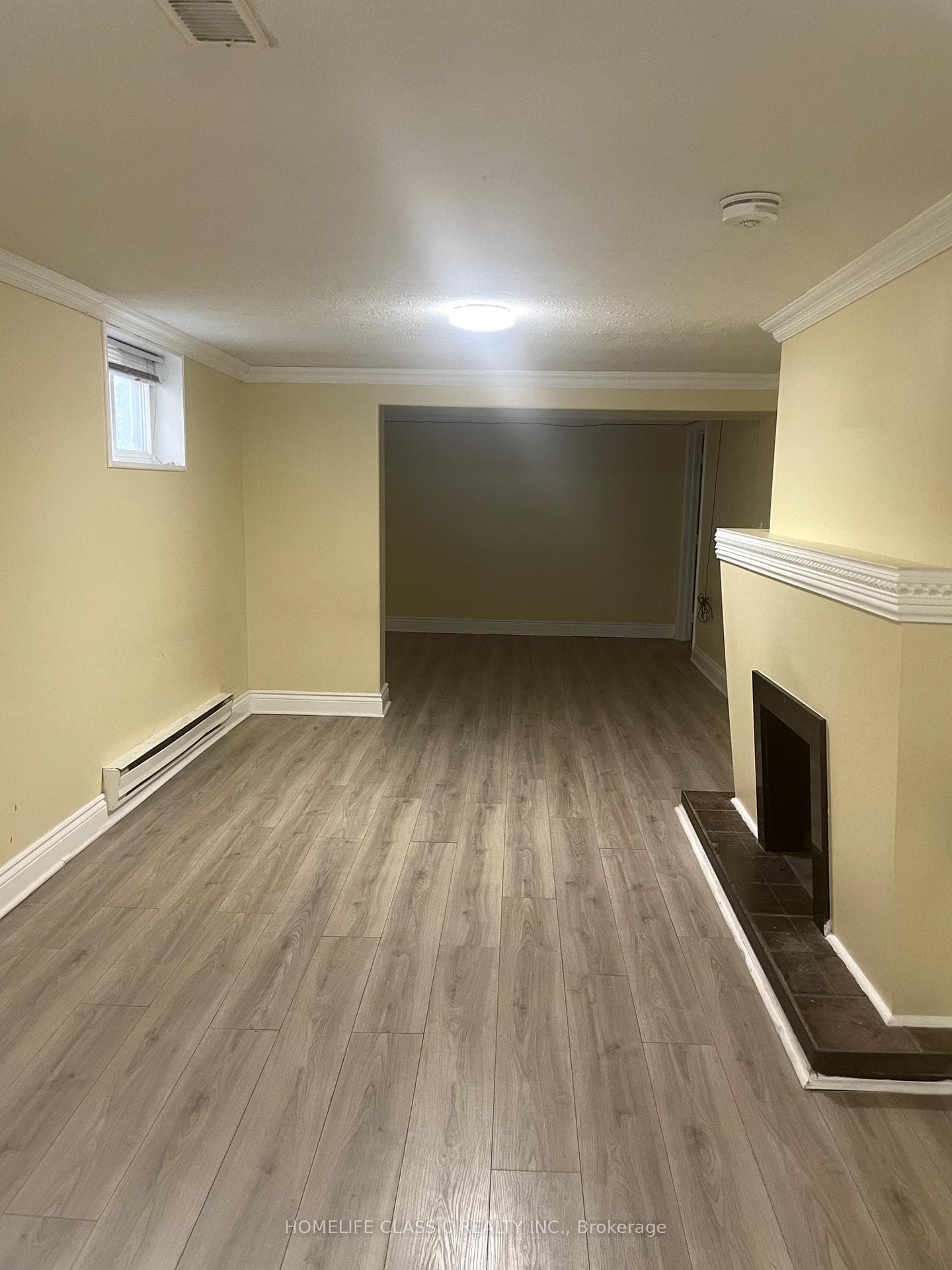 31 Madawaska Avenue Unit Lower photo 5