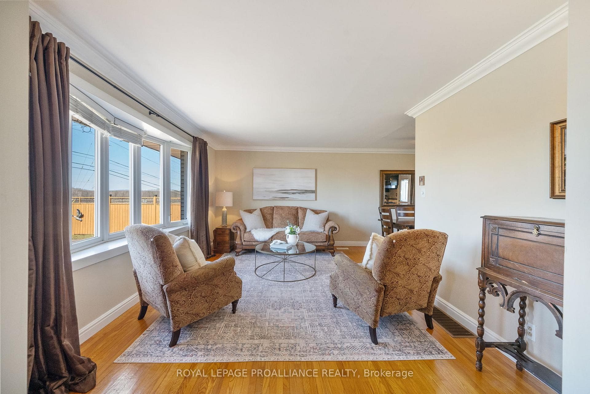 1688 Wallbridge Loyalist Road photo 3