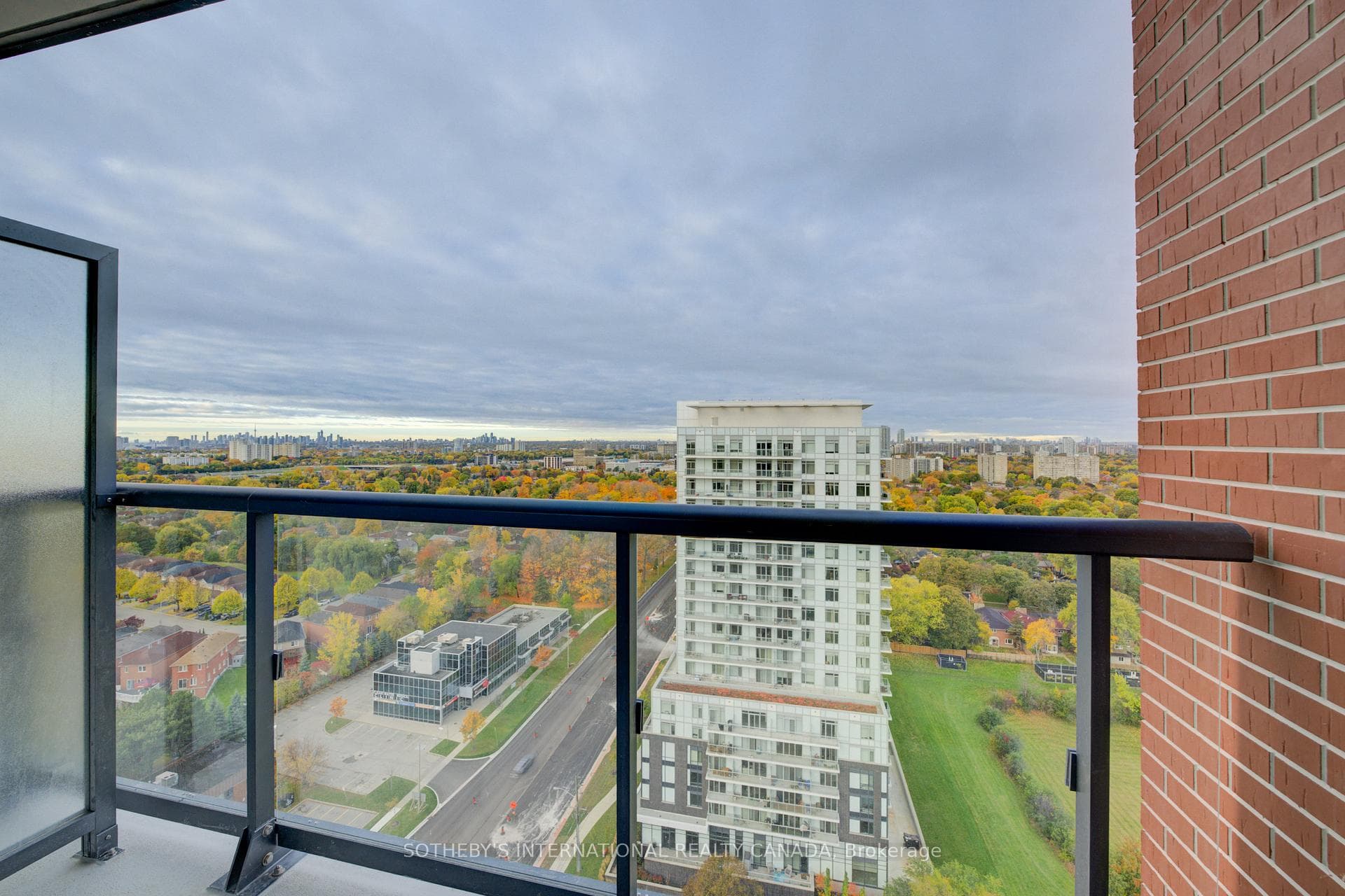 3260 Sheppard Avenue Unit 2001 photo 21