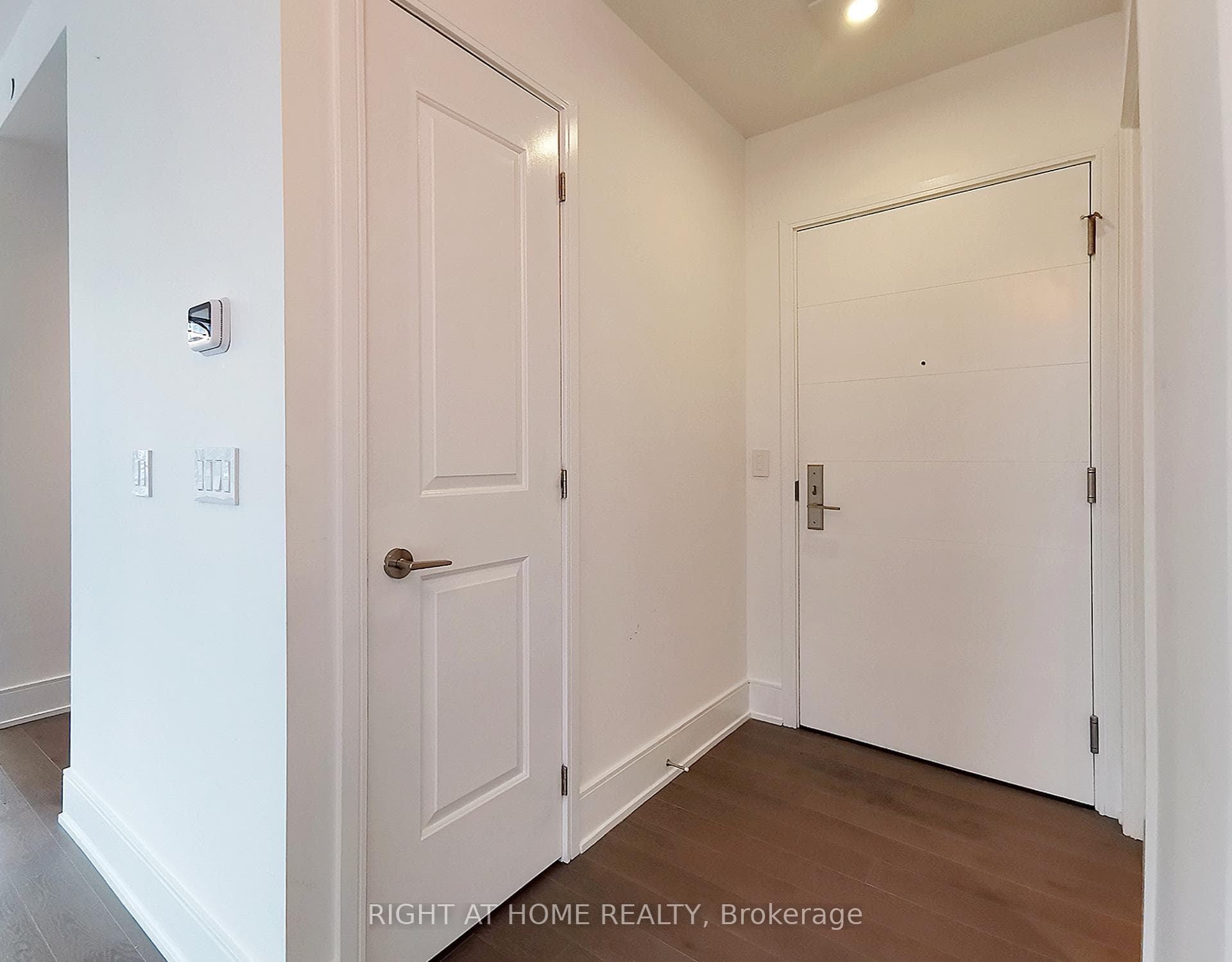 50 Wellesley Street Unit PH01 photo 9