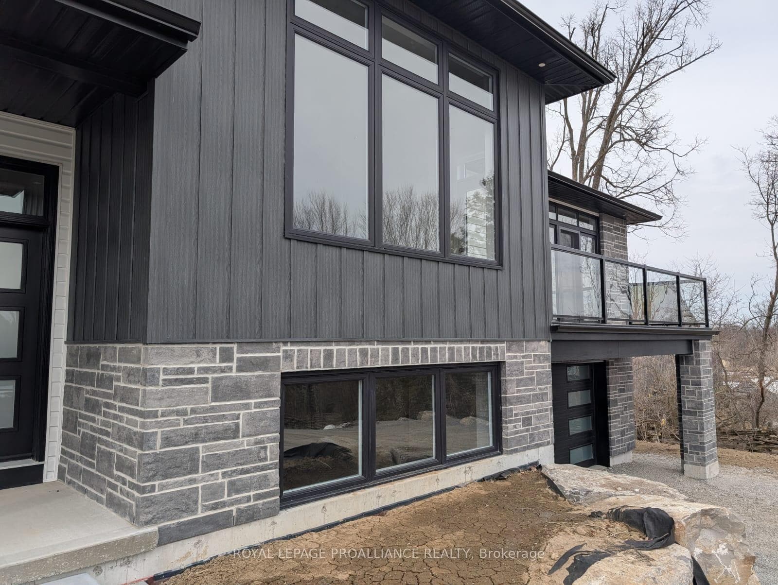 2778 Springbrook Road photo 5