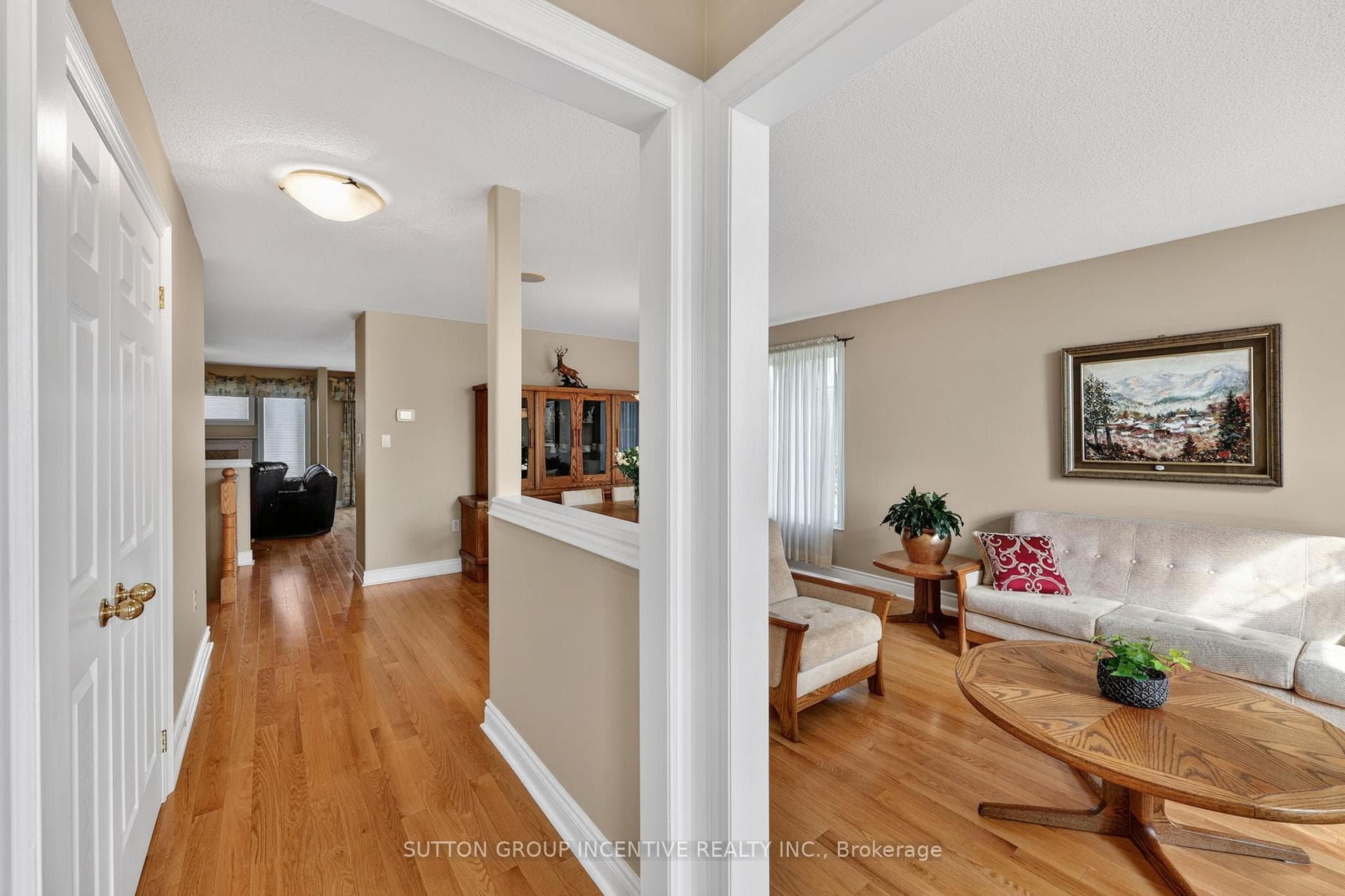 101 Lion's Gate Boulevard photo 8