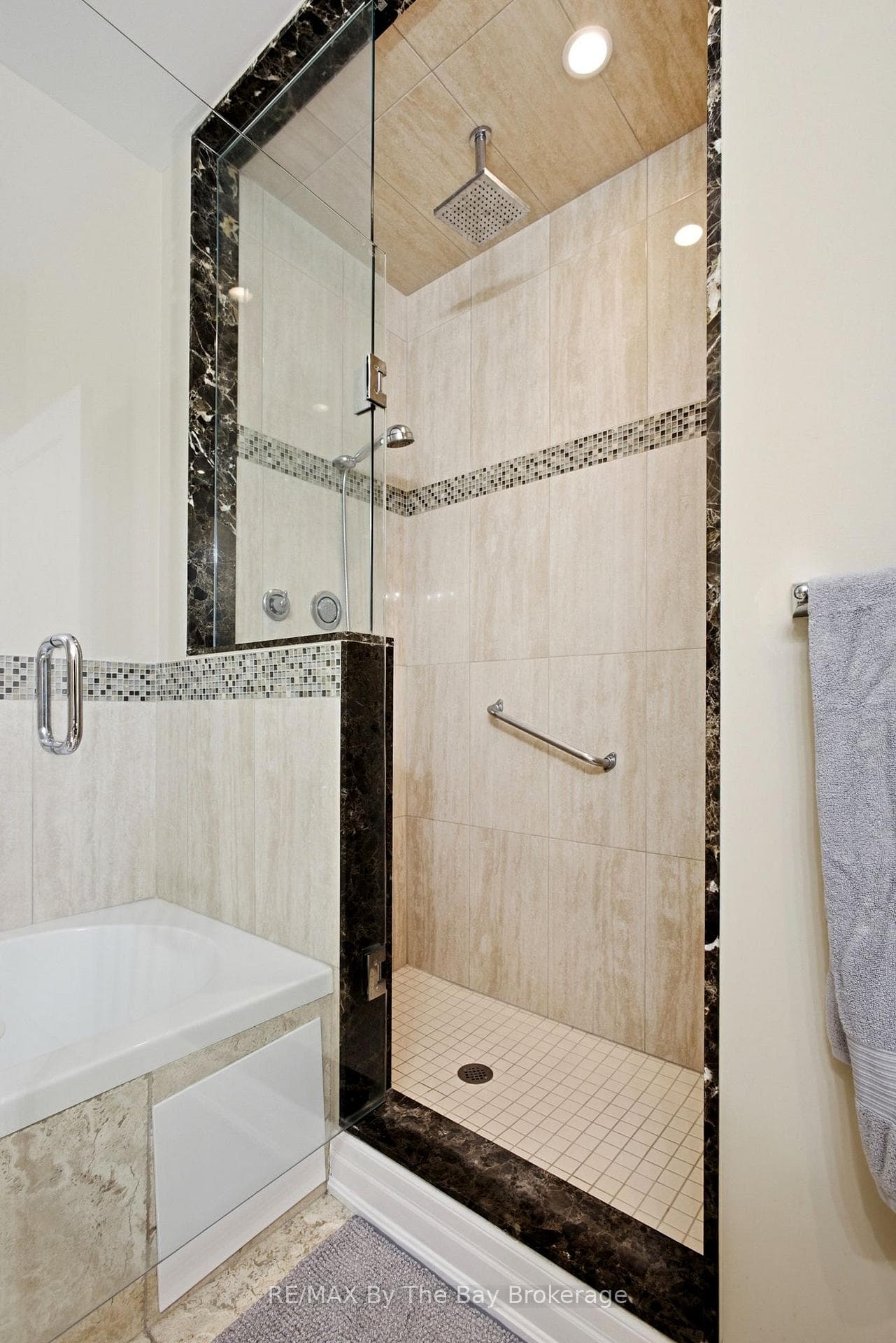 111 Civic Square Gate Unit 112 photo 20