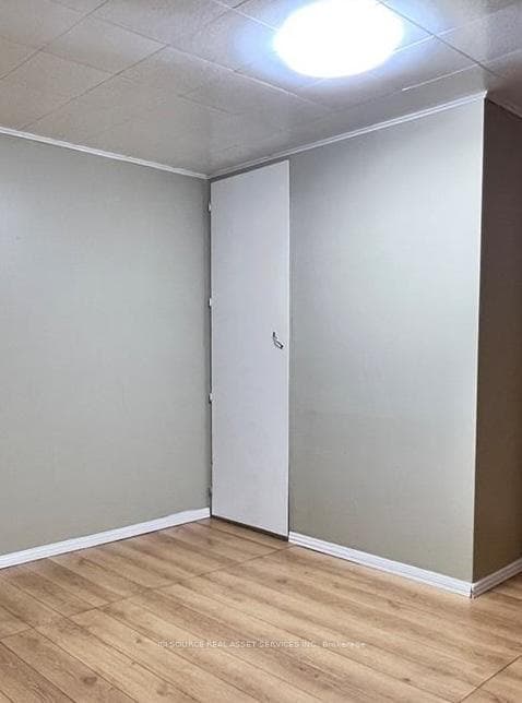 8 Vanson Avenue photo 13