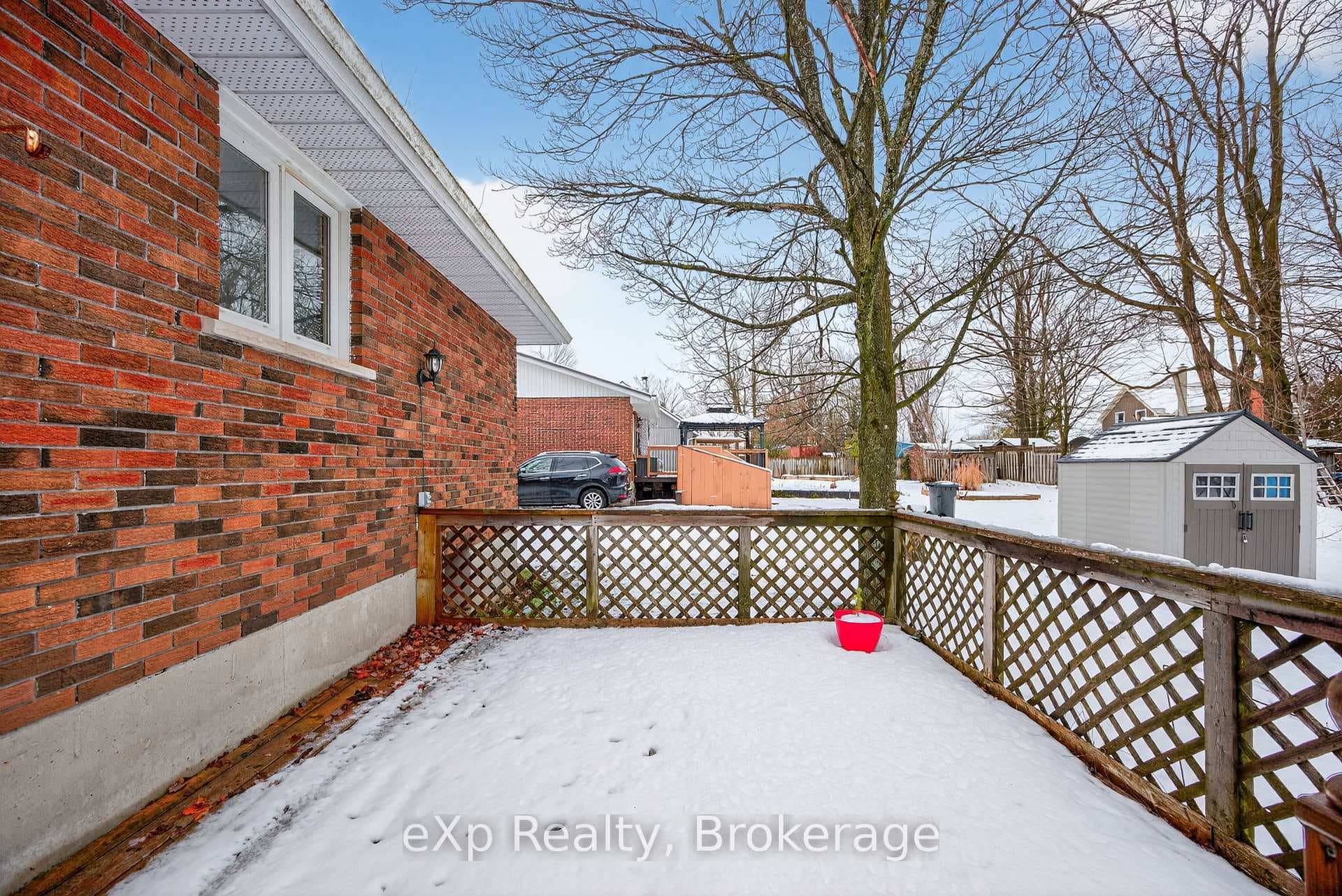 245 Victoria Street photo 38