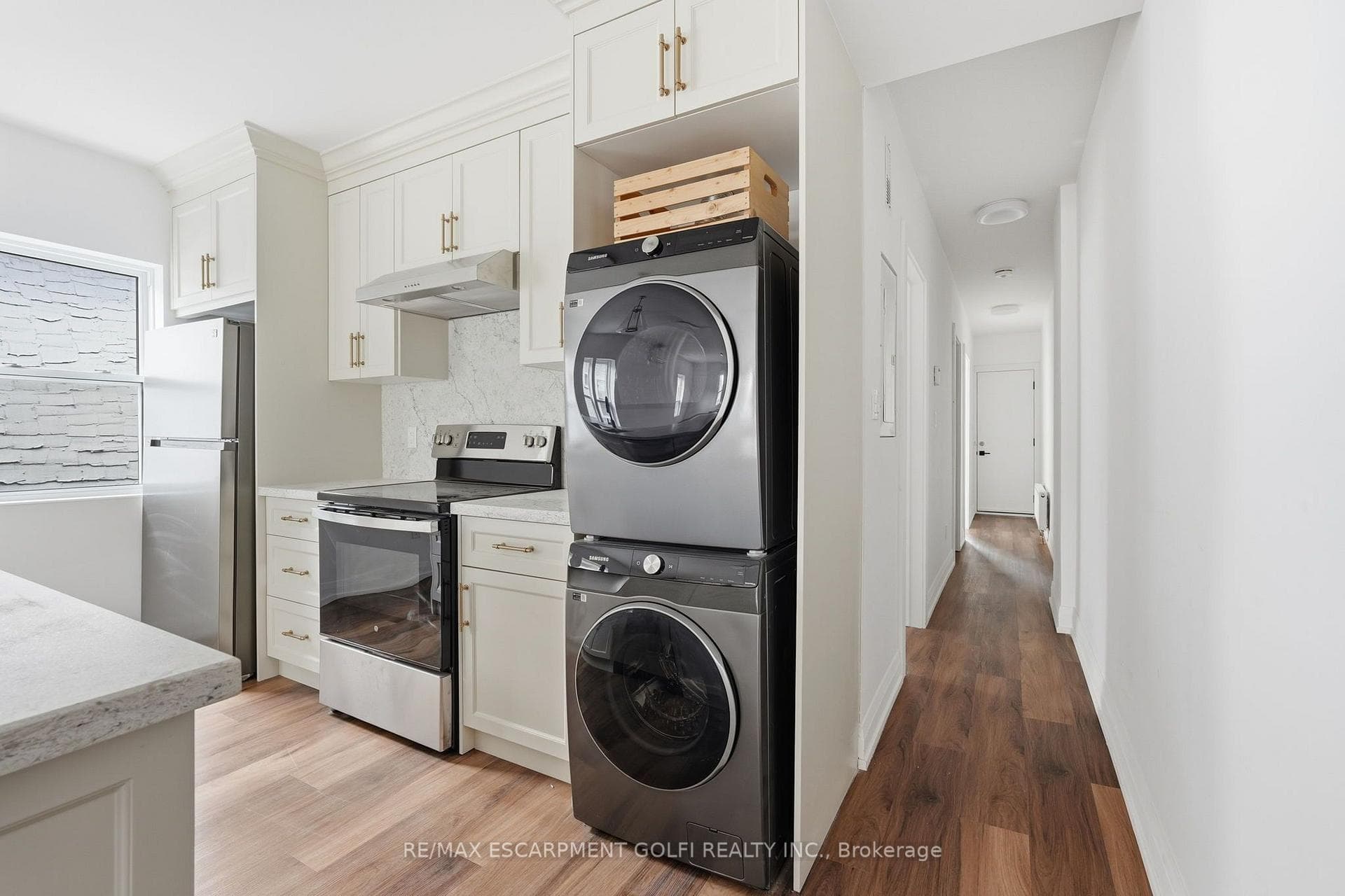 4876 Simcoe Street Unit 3 photo 12