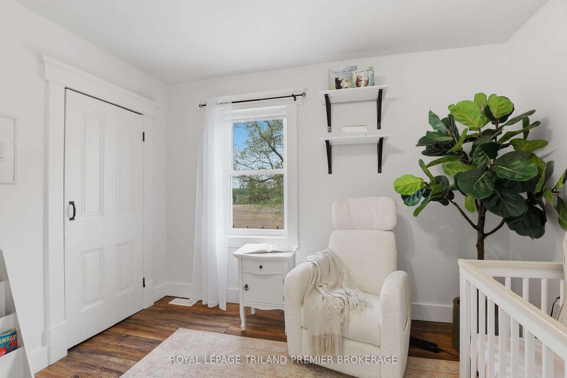 8306 Parkhouse Drive photo 20