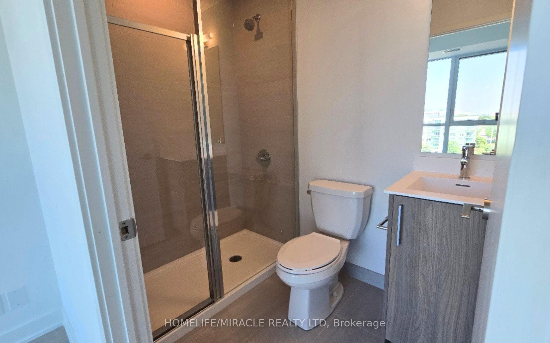 20 Deans Drive Unit 611 photo 11
