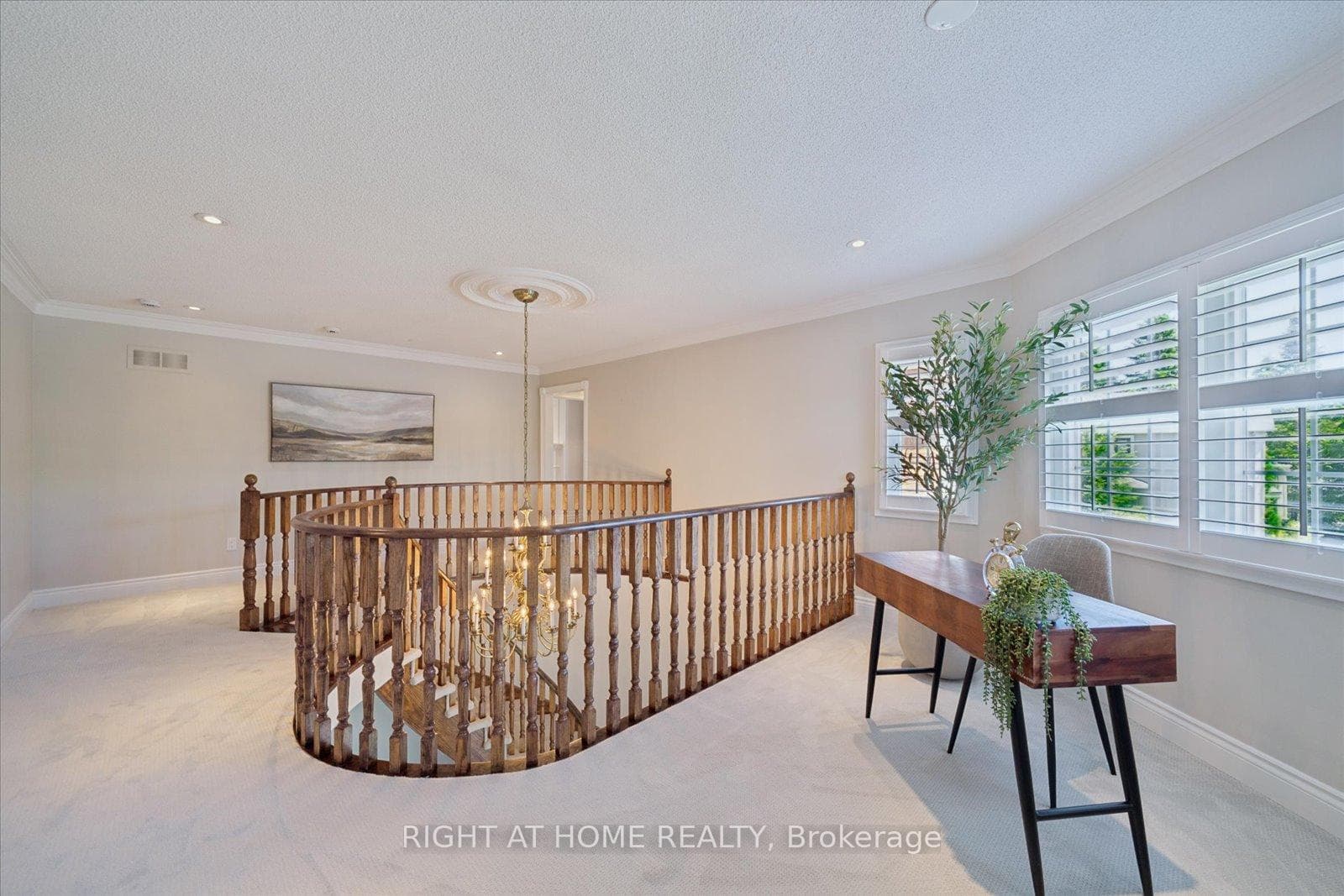 137 Treegrove Circle photo 23
