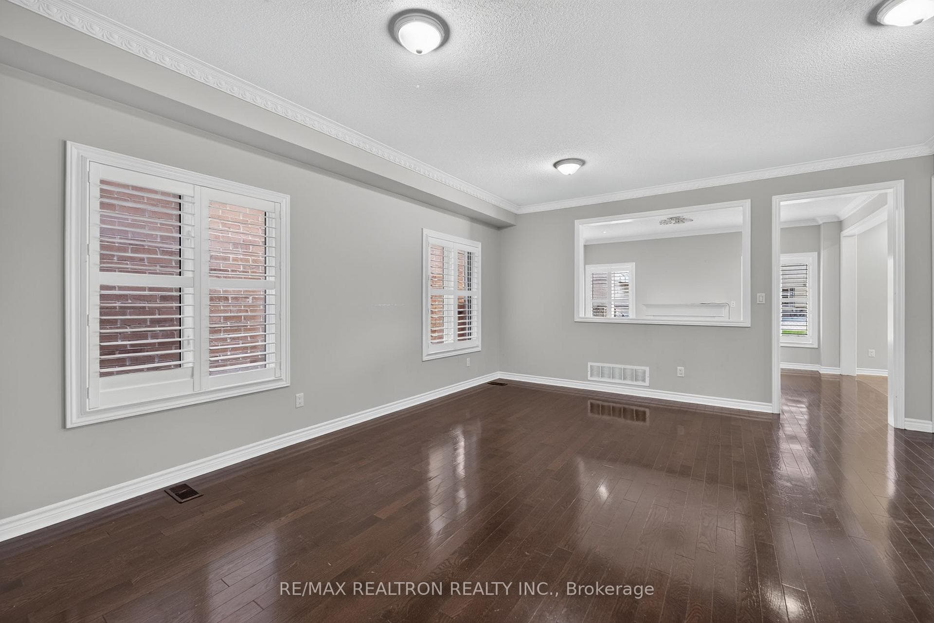 42 Cale Avenue photo 7