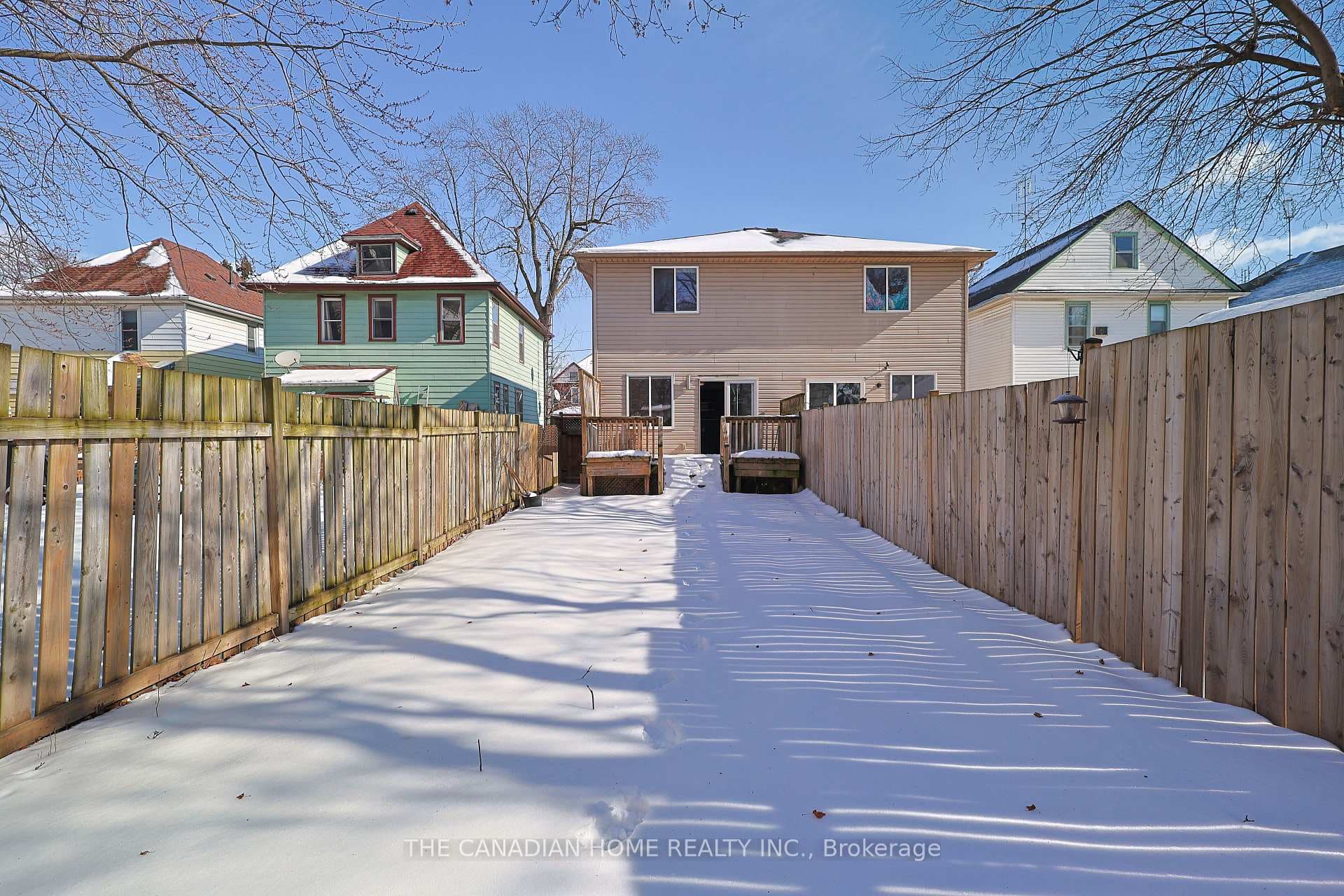 4993 St. Clair Avenue photo 39