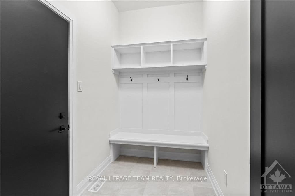 412 BUTLER FARM Road photo 17