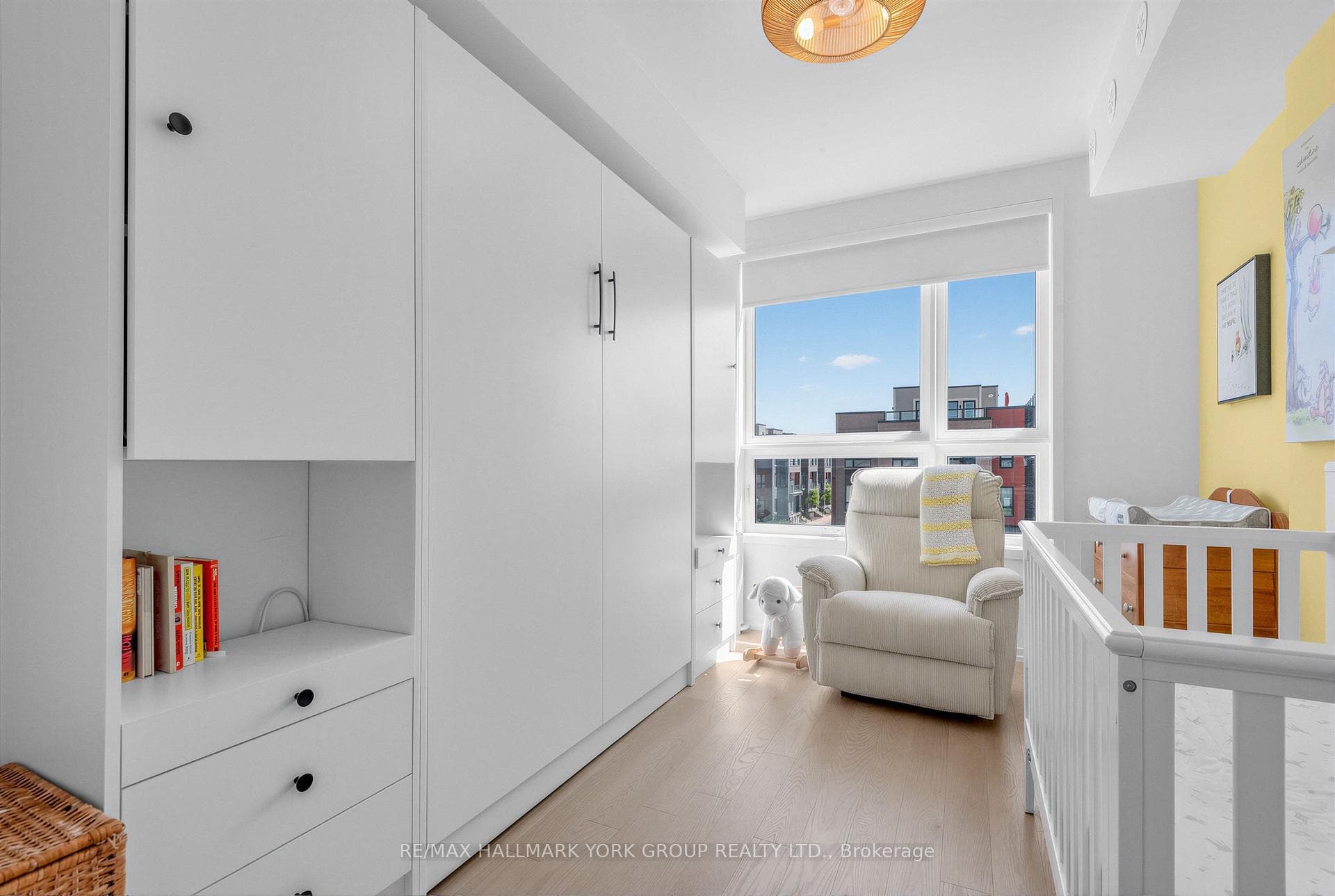 11 Lytham Green Circle Unit Suite 18 photo 13