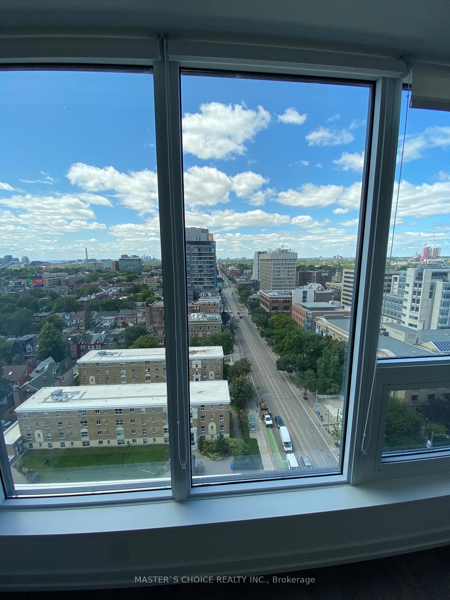 203 College Street Unit 1504 photo 6