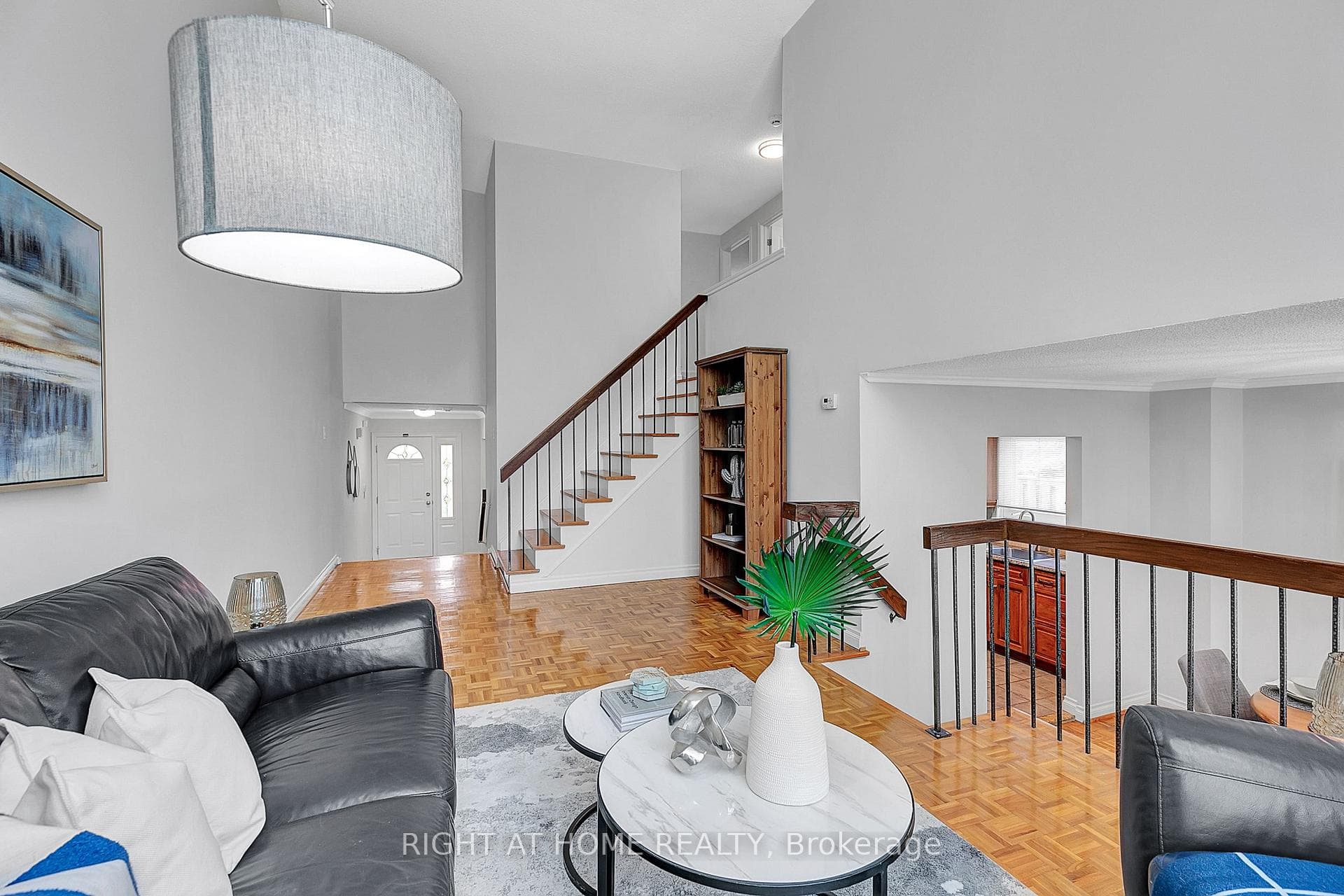 27 Castle Rock Drive photo 5